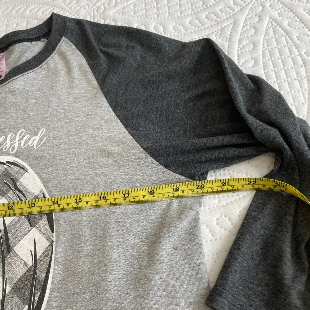 Simply Blessed T-Shirt M - Picture 5 of 8